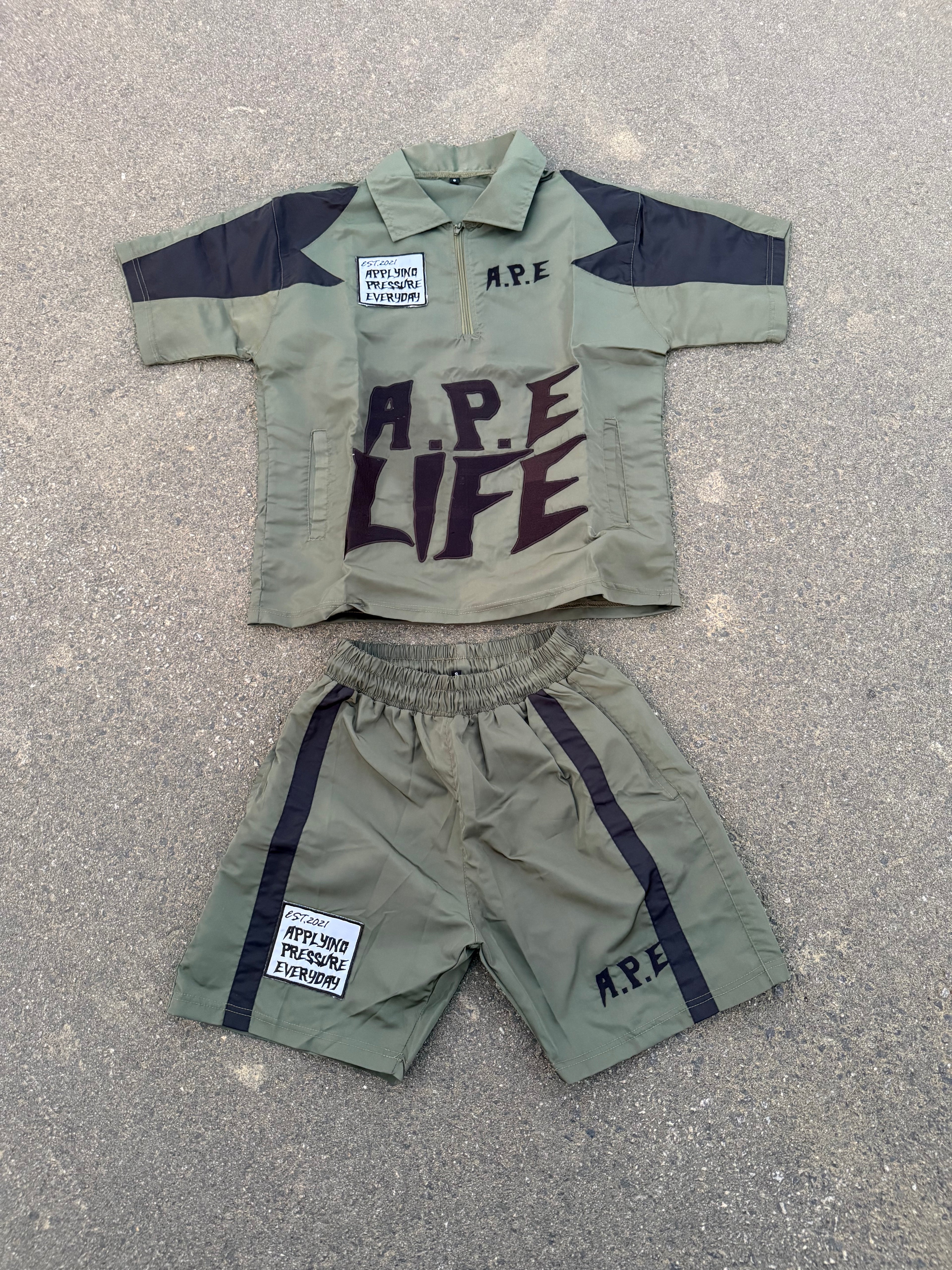A.P.E Olive Trackset